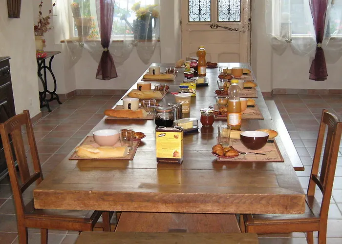 Chez Monique Doulaincourt-Saucourt